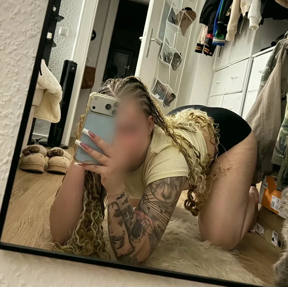 Alma, 30