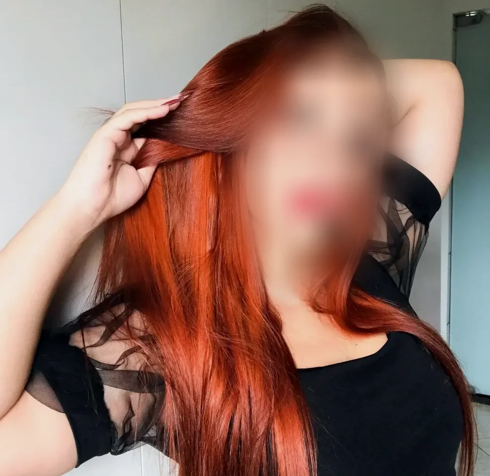 Dalia, 32