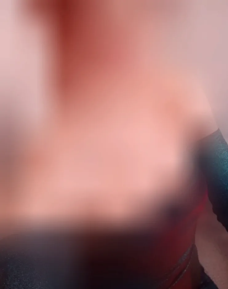 Elvira, 27