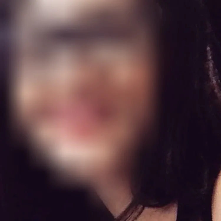 Lena, 25