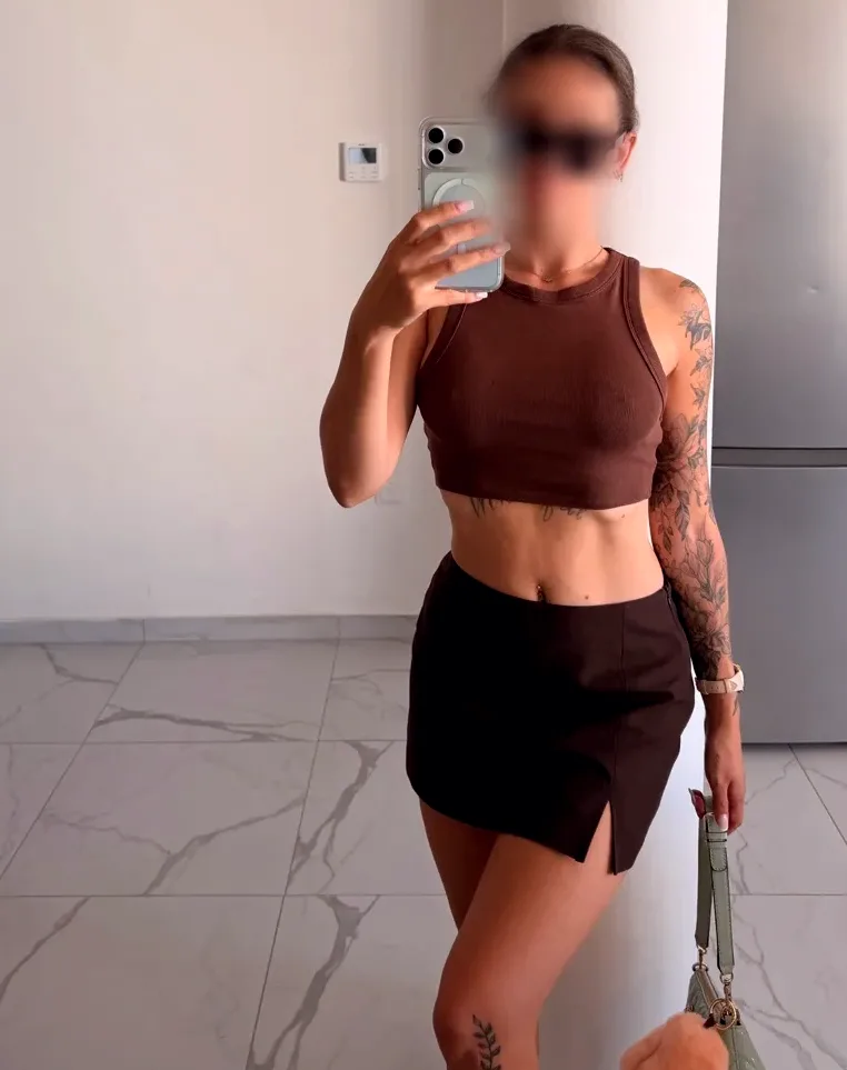 Michelle, 31