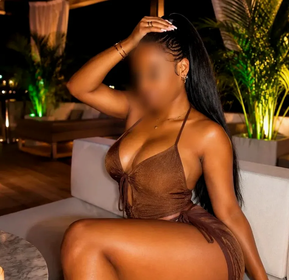 Sofia, 27